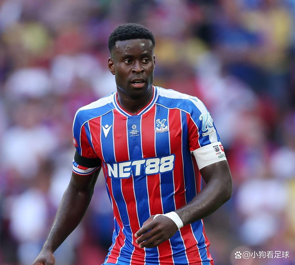 体育赛事-包含社区盾集结日再迎强敌；AC米兰远射贴柱；主帅态度——悬念犹存；纪律约束更严格的词条